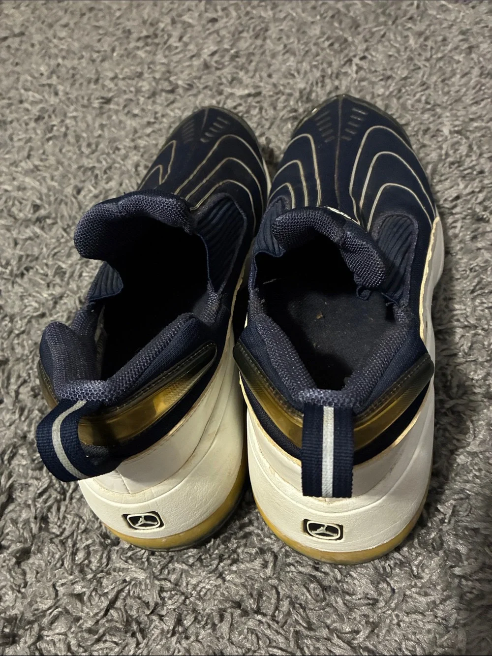 Vintage 2000 Jordan trunner